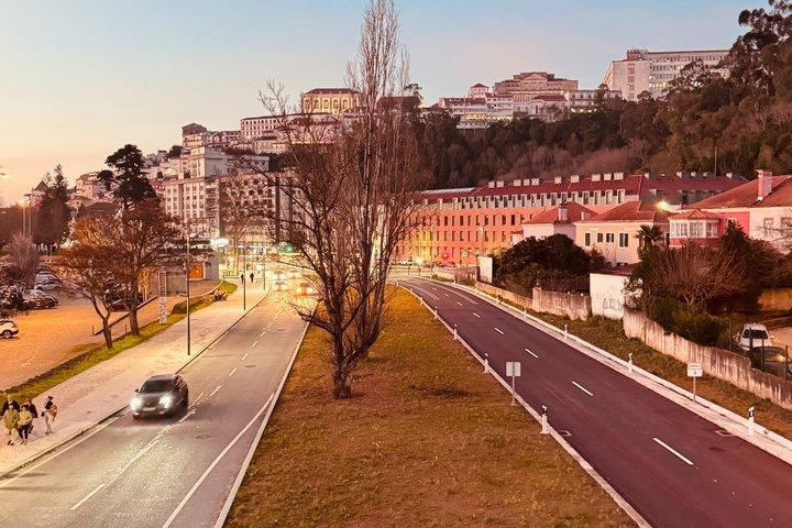 Wandeltocht door Coimbra, de geschiedenis van Pedro en Inês, en de Heilige Koningin.
