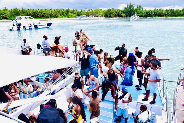 ＃1 オープンバー＆DJとPunta Cana Hip Hop 大人のパーティーボートバイブス