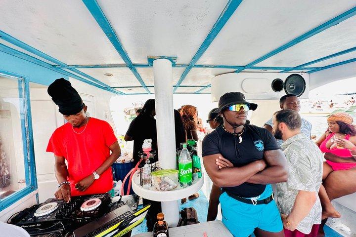 ＃1 オープンバー＆DJとPunta Cana Hip Hop 大人のパーティーボートバイブス