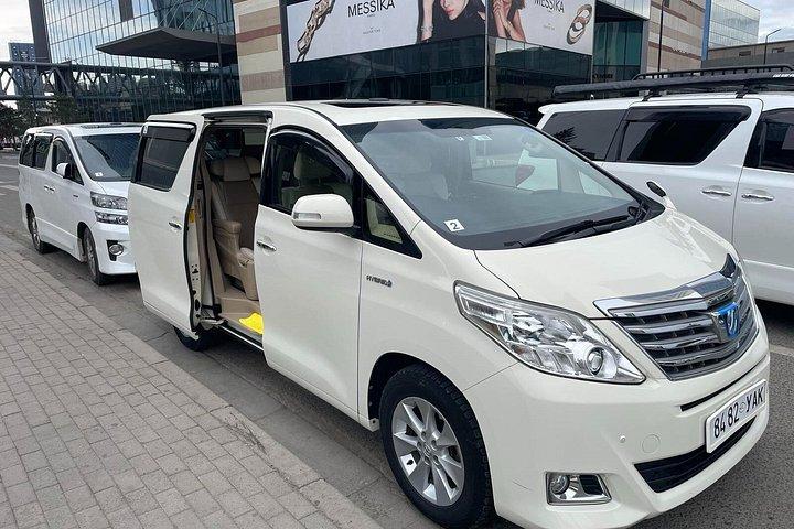 Private Minivan Transfer, Chinggis Khaan International Airport