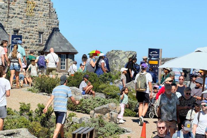 Table Mountain Tour with Round Trip Transfers