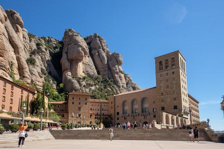Montserrat e Girona Excursão de um dia de Barcelona