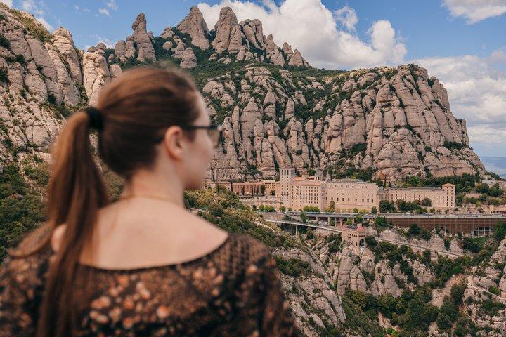 Excursion d'une journée à Montserrat et Gérone au départ de Barcelone