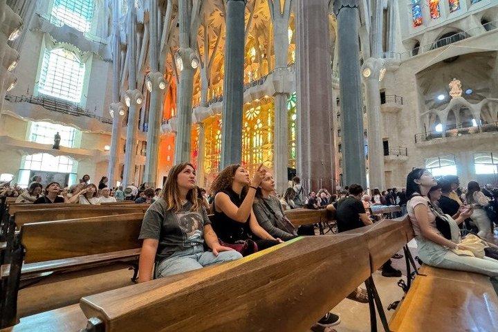 Sagrada Família Semi Private Tour with Fast Entry