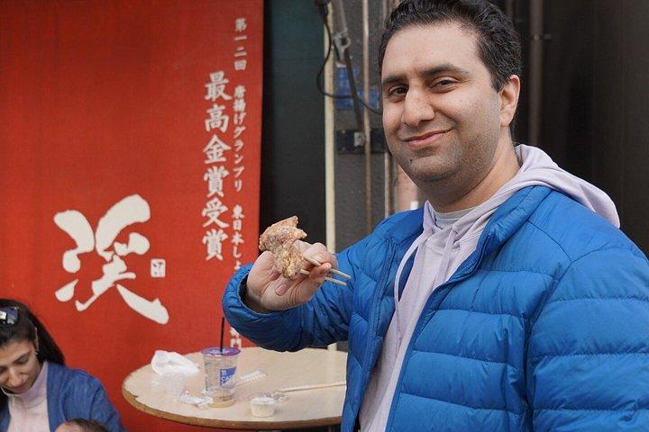 東京：ローカルストリートフードツアー（7つの飲食店で10品試食）