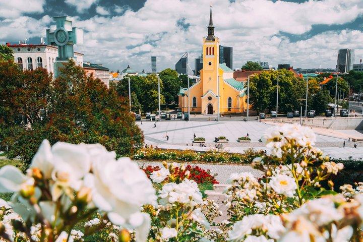 Visita guiada de Tallinn com carro premium
