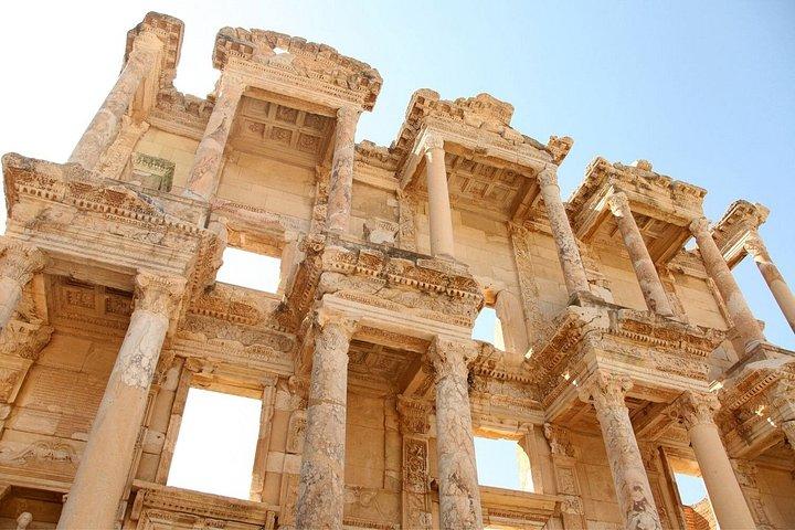 Daily Ephesus Tour by Flight from Istanbul All Inclusive
