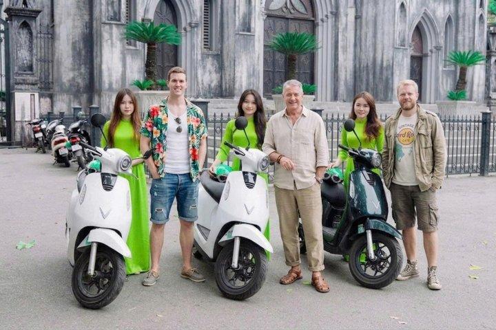 ハノイバイクシティツアー：女性ライダー、電車通り＆食べ物