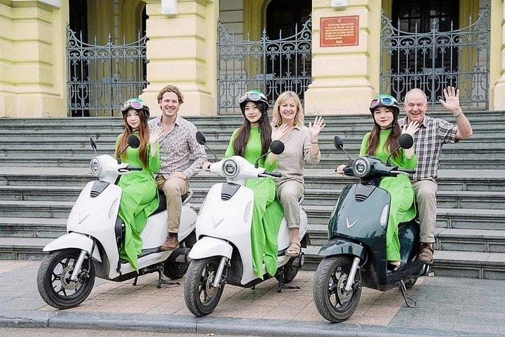 ハノイバイクシティツアー：女性ライダー、電車通り＆食べ物