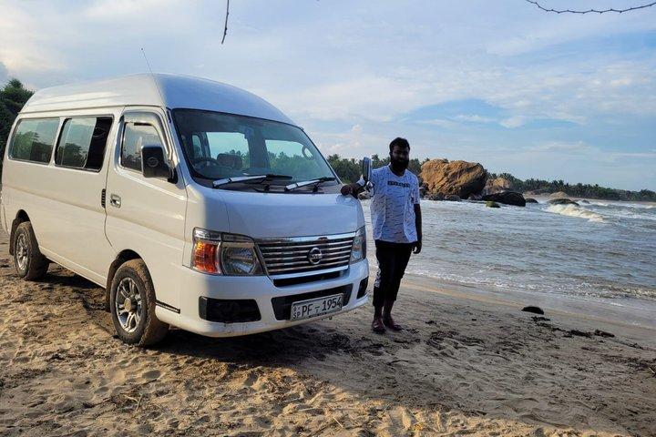 南スリランカの自家用車とバン輸送サービス