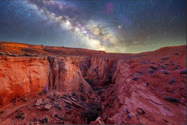 アンテロープ・キャニオンを巡るリガイ・シ・アニイ星空観察ナイトツアー
