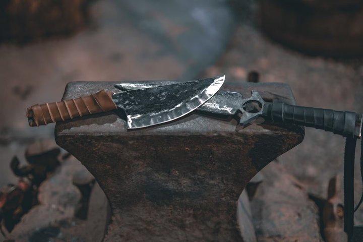 Smed ditt eget blad på en historisk Asheville Area Forge