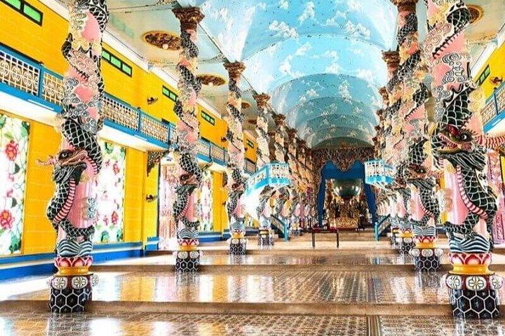 ケーブルカーで眺める曹洞台寺院＆黒処女山