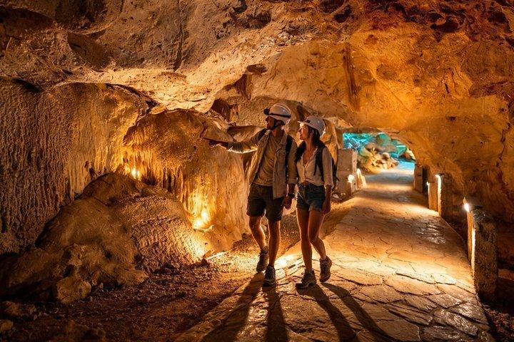 Excursão pelas Cavernas da Grotta Verde a partir do Porto de Cruzeiro de Falmouth