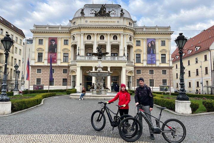 Det bedste af Bratislava cykel & E-cykel tur med slot og gamle bydel