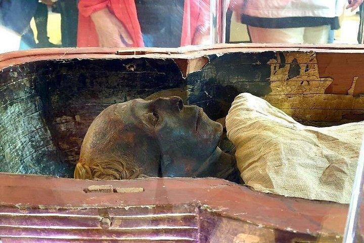 Cairo Day Trip – Pyramids, Sphinx & Museum With Lunch - Hurghada