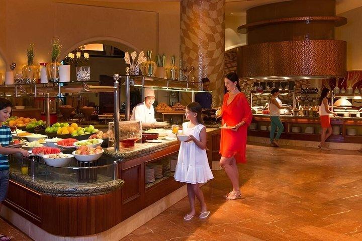 アトランティス・アクアベンチャー・ウォーターパークのチケット（夕食と送迎付き）