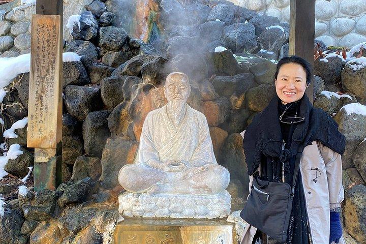 Sapporo Private Sightseeing Tour in Onsen with Special Package
