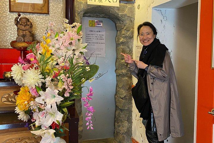 Sapporo Private Sightseeing Tour in Onsen with Special Package