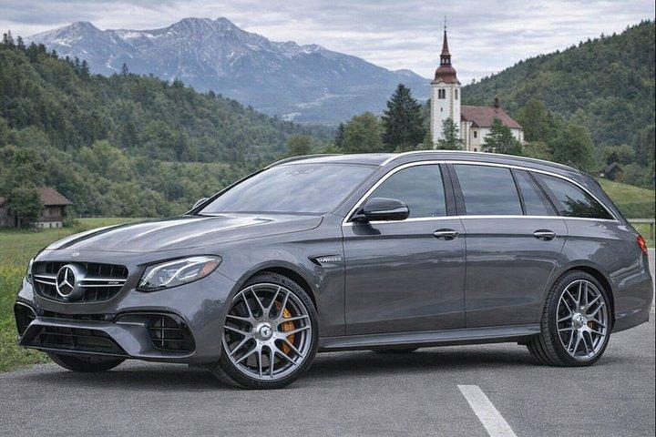 Private Transfer between Ljubljana Airport and Bled Fast and Safe