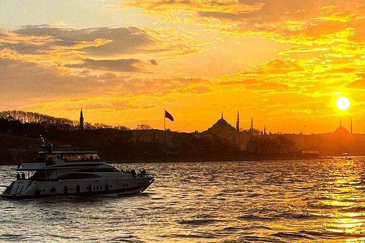 イスタンブール ボスポラス海峡サンセット クルーズ
