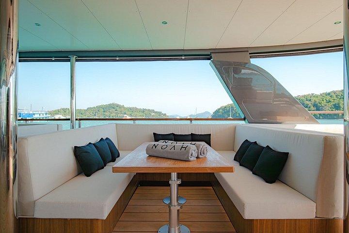 Phi Phi and Maithon Islands by Premium Noah yacht