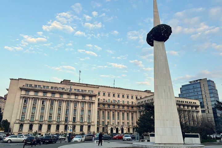 Bucharest Sights and Wines Pequeno grupo de passeio a pé