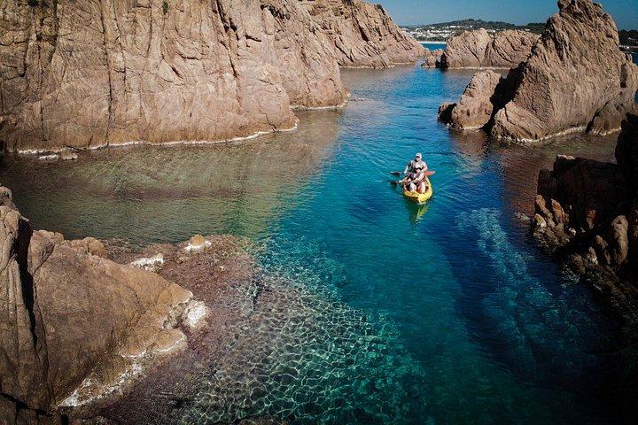 Costa Brava Tour : Kajak-, Schnorchel- und Klippensprung ab Barcelona