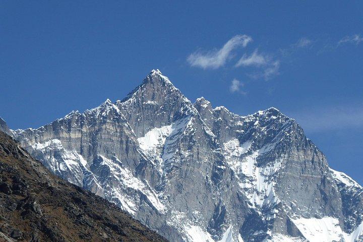 Lobuche East Peak Climbing