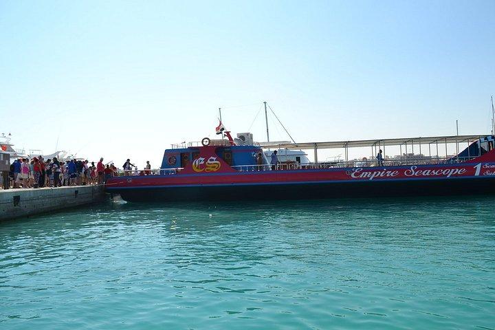 2 - 半潜水艦1時間シュノーケリング＆フルガダからの送迎