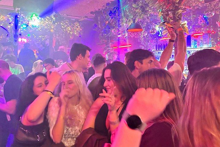 Budapest: Pub Crawl & Ruin Bars - Free Shots & VIP Entry