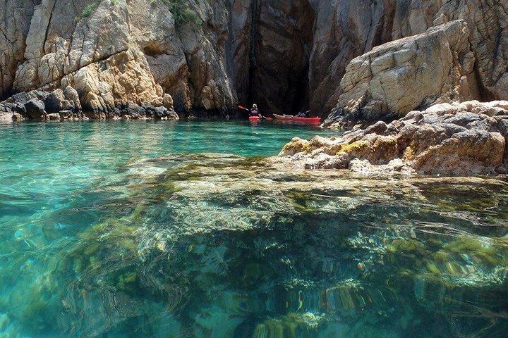 Costa Brava Tour : Kajak-, Schnorchel- und Klippensprung ab Barcelona