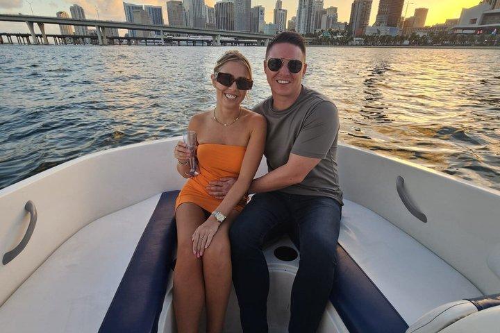 37 Ft Yacht Rental for 2 or 4 hours, Bluetooth, In the Miami Bay