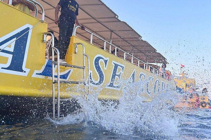 フルガダ半潜水艦エクスプローラー