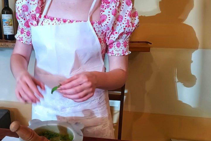 チンクエ・テッレ : マナローラで本格ペシュト料理教室＆ワイン