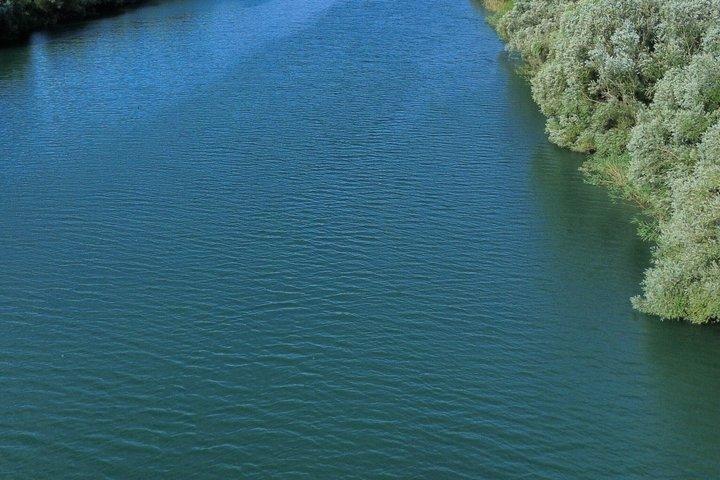 シュコダル湖国立公園ボートツアー（コム修道院訪問付き）