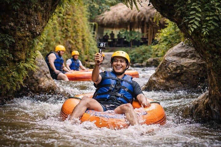 Avventura in Tubing della Grotta di Ubud con Guida e Pranzo