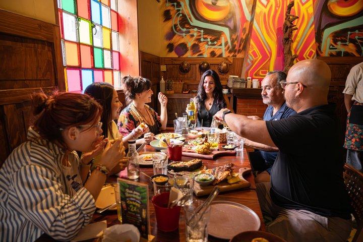 ペルー料理のアイデンティティ : 10 + シェルパ・フードツアーで味わう