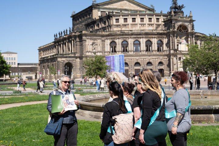 ドレスデン旧市街 : 地元民と英語で巡る少人数制ウォーキングツアー