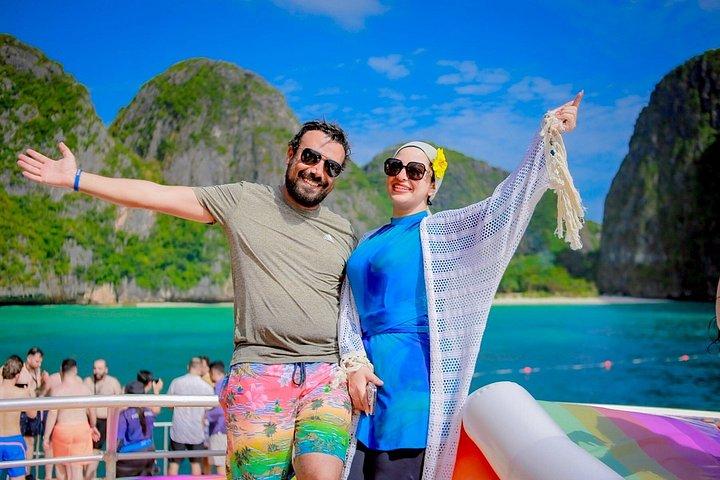 2階建てのカタマラン社によるレイジーピピマヤツアー