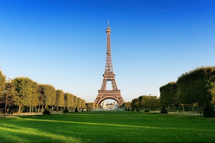 Seine River Cruise and Eiffel Tower Reserved Access Guided Tour