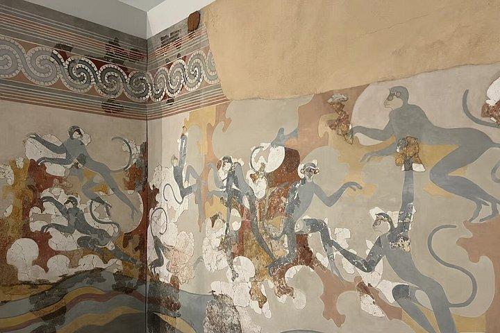ガイドと先史時代のアクロティリの町を探索（列をスキップ）