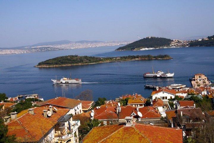 Excursion d'une journée à Büyükada et Kınalıada avec déjeuner