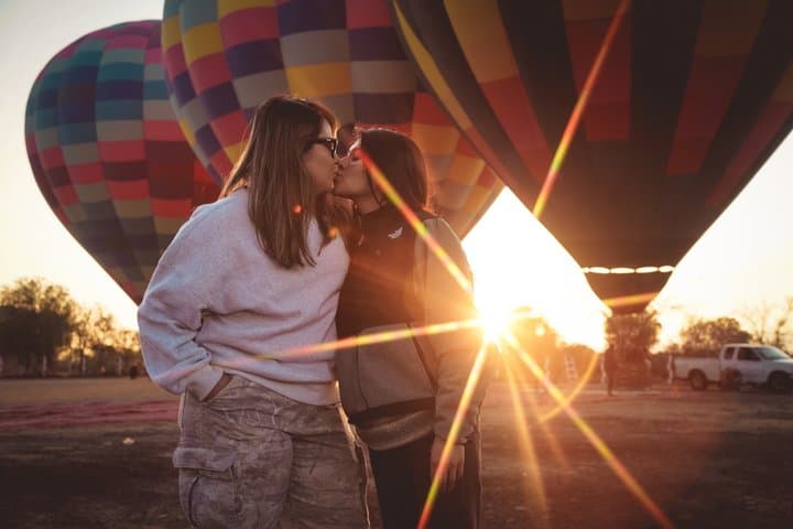Hot air Balloon ride in Teotihuacan & breakfast in “La Gruta”