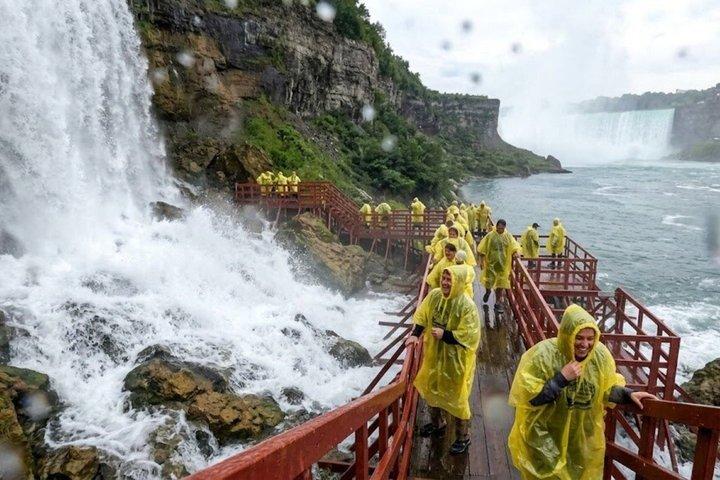 Discover Niagara Falls: A Self-Guided Tour