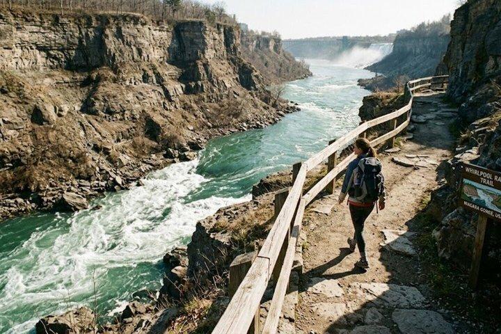 ナイアガラの滝：セルフガイドツアー