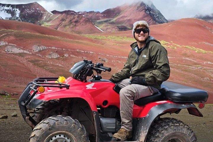ATV-tur til Red Valley og Vinicunca Rainbow Mountain