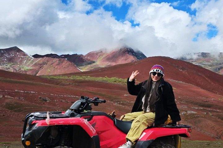 ATV-tur til Red Valley og Vinicunca Rainbow Mountain