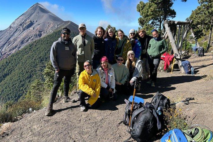Tour de dos días al Volcán de Acatenango