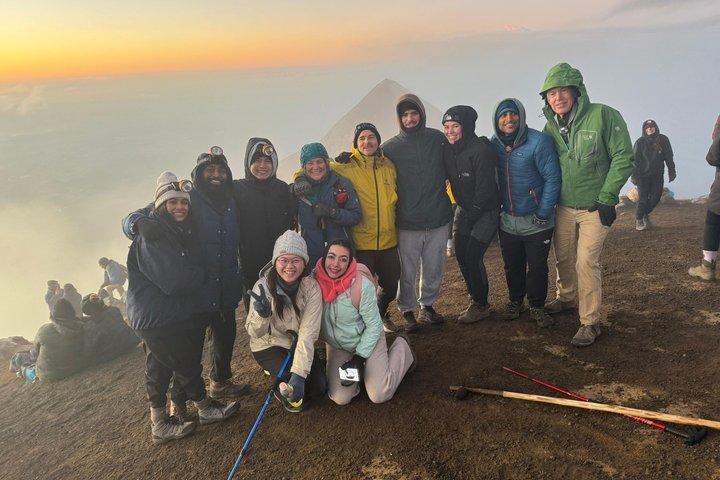 Tour de dos días al Volcán de Acatenango